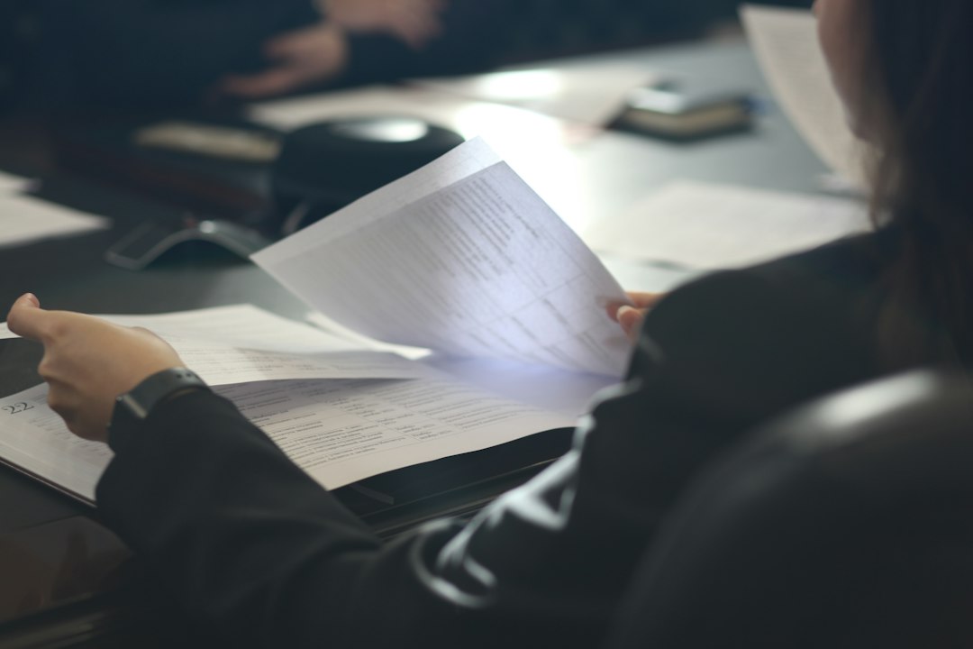 AI翻訳 営業契約書 Word形式 失敗 再翻訳 コスト 2. 法律用語の「一語違い」が契約全体を反転させる